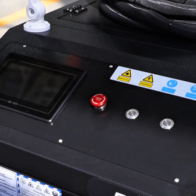 What is the main components of a fiber laser welding machine？